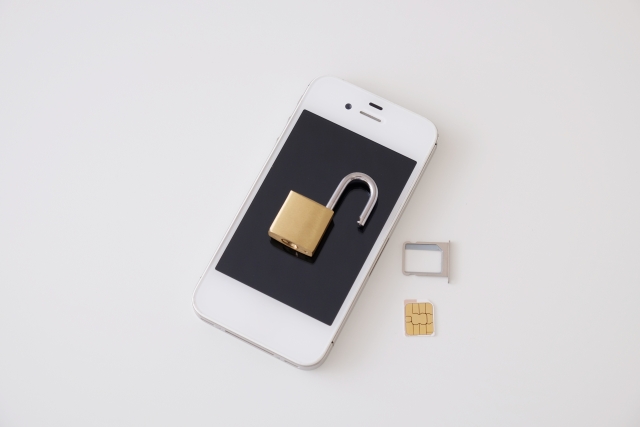 iPhoneのSIMロック解除方法!楽天モバイルに乗り換える前に!